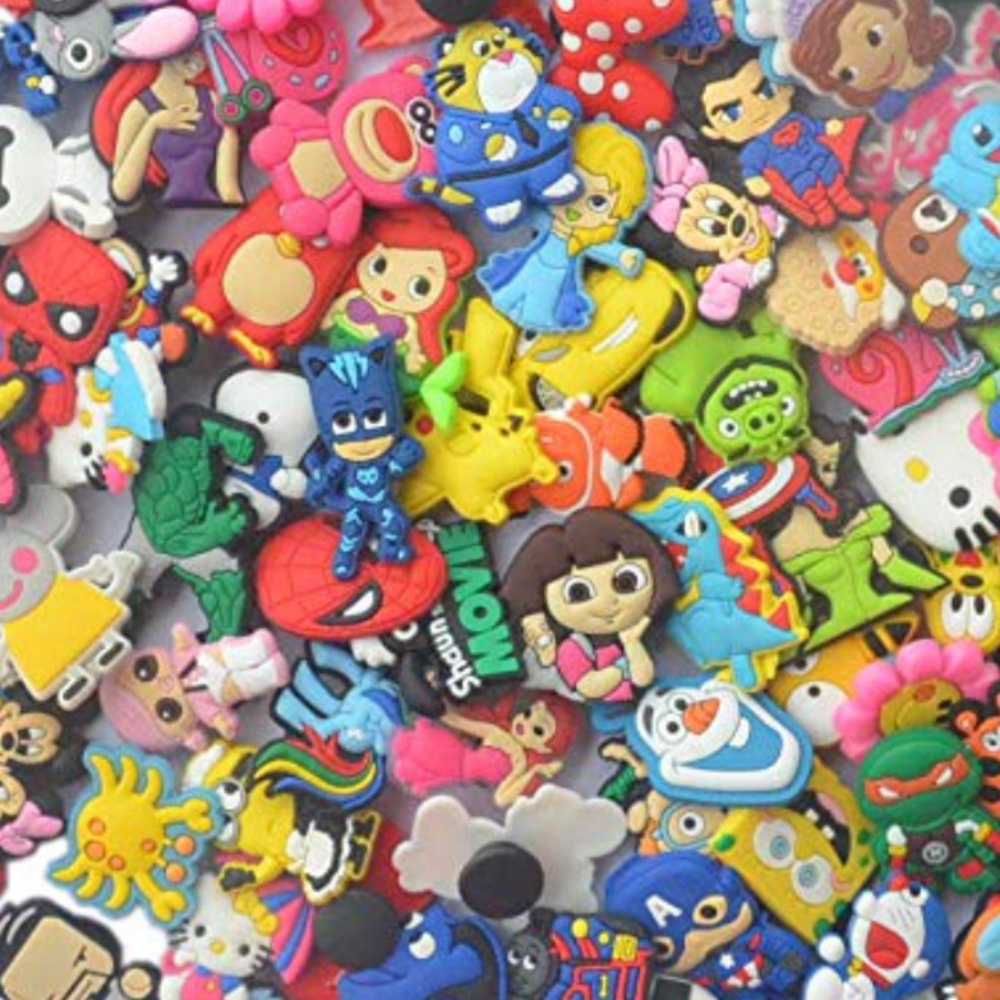 Bundle of 34 Jibbitz